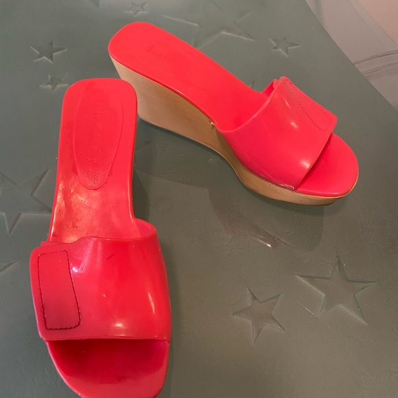 Theory jelly wedges - Picture 2 of 7
